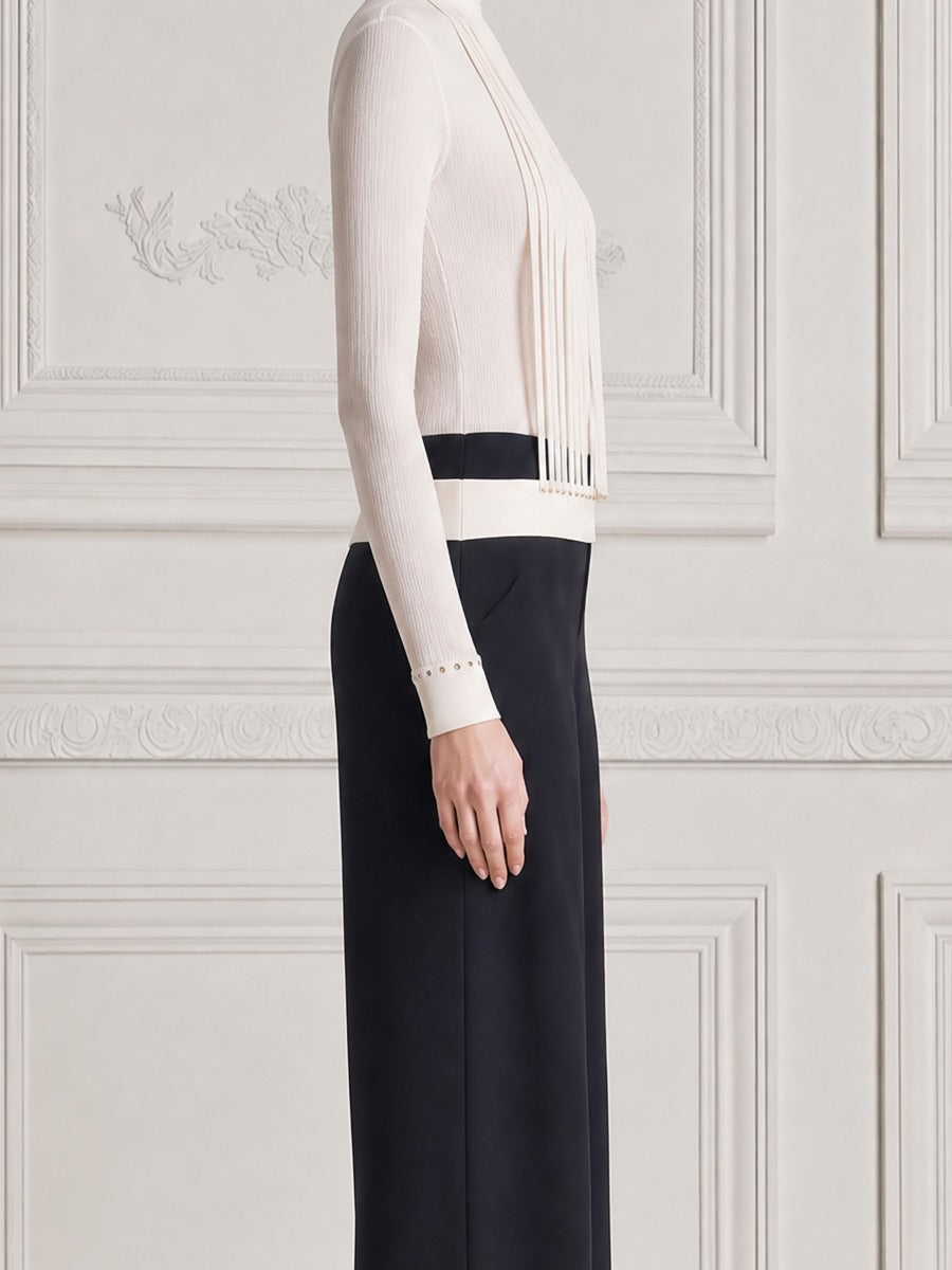 Mélanie | Ensemble Haut Blanc à Col Montant et Effet Franges et Pantalon Large Noir