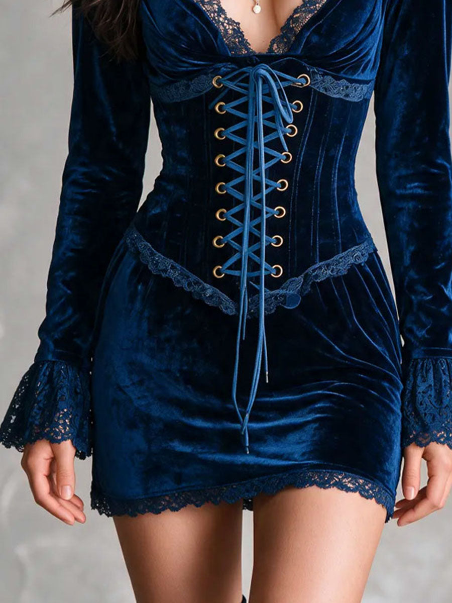 Renée | Mini Robe de Soirée Romantique en Velours à Laçage et Bordure en Dentelle Vintage