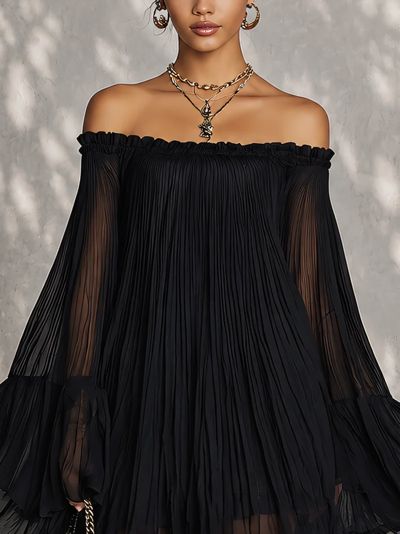 Océane | Mini-robe noire à manches cloche et épaules dénudées froncées