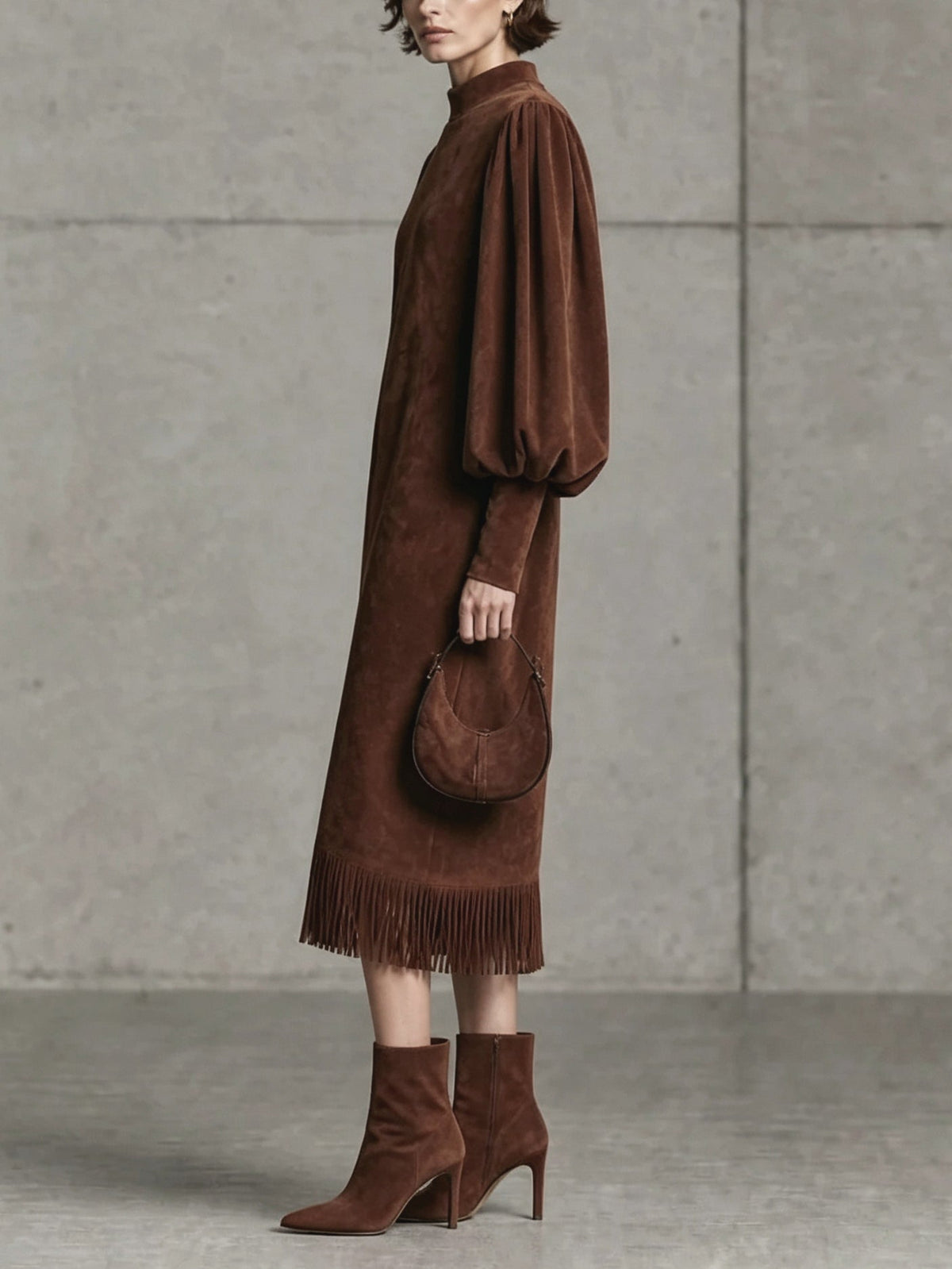 Séverine | Robe Midi en Suédine Marron Chocolat à Manches Ballon et Ourlet à Franges