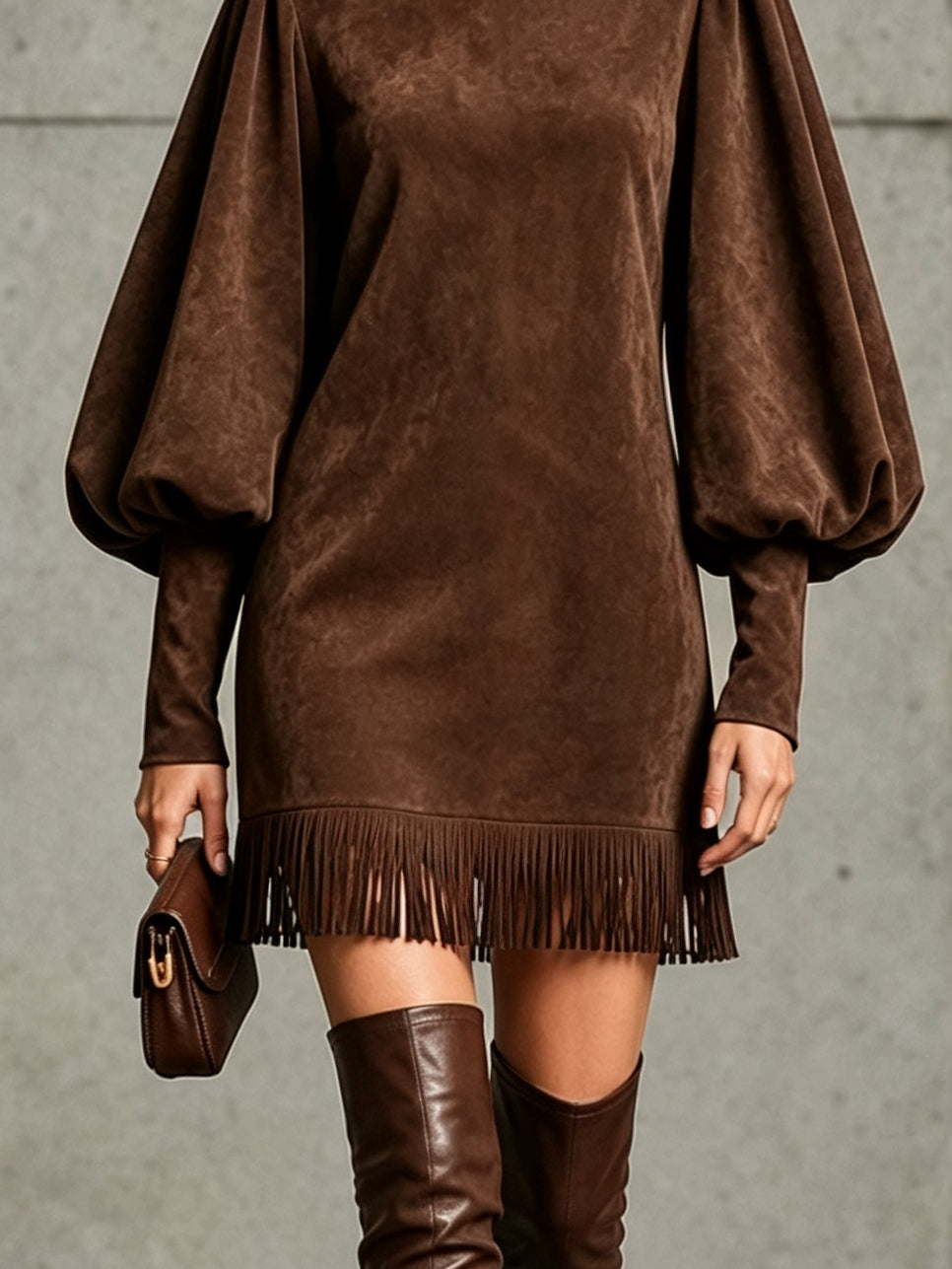 Véronique | Mini Robe en Suédine Marron Chocolat à Manches Ballon et Ourlet à Franges