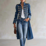 Joséphine | Manteau officier en denim délavé, boutons dorés.