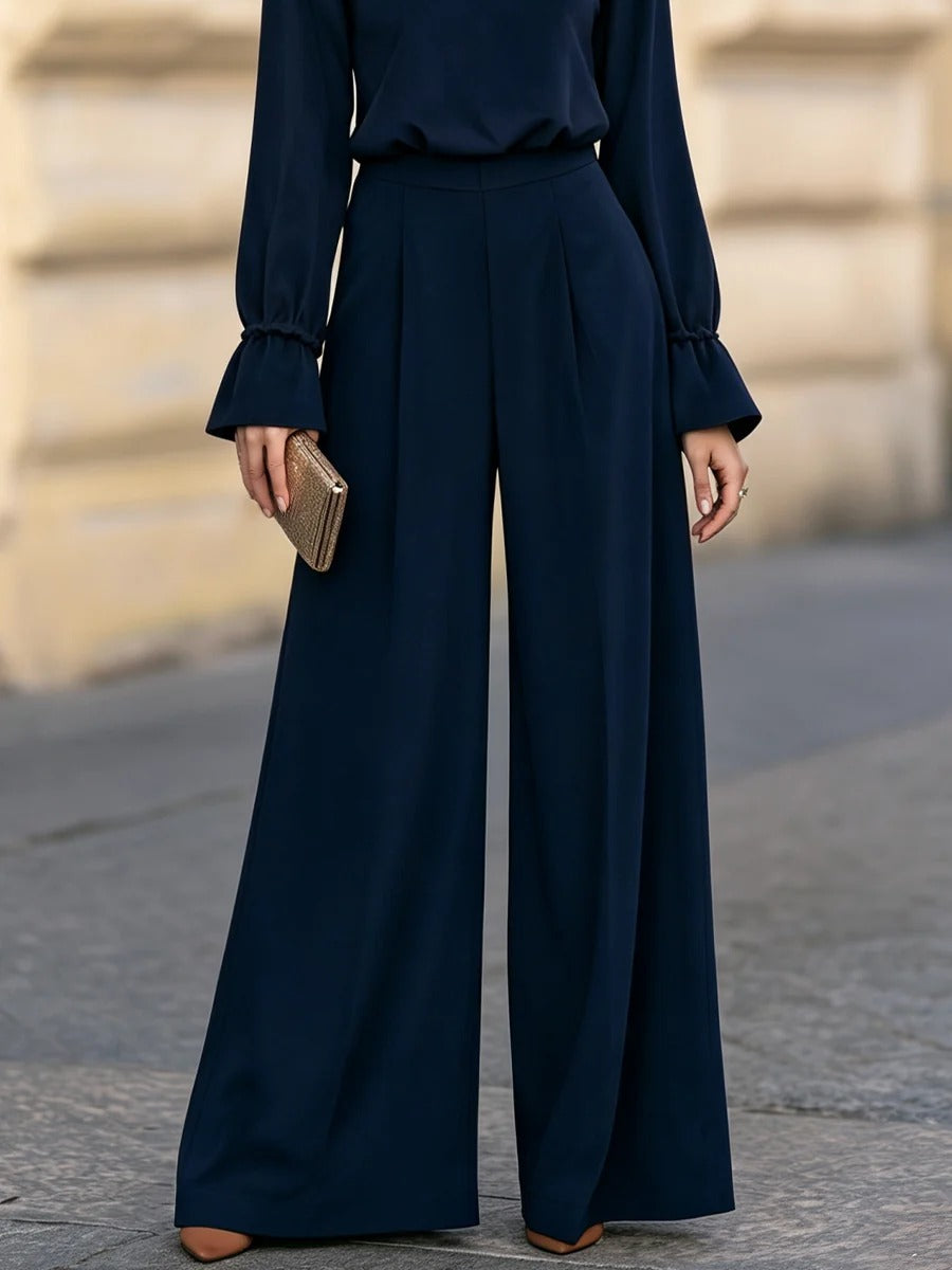 Laetitia | Ensemble Élégant Bleu Marine, Haut Col Roulé à Manches Évasées et Pantalon Large