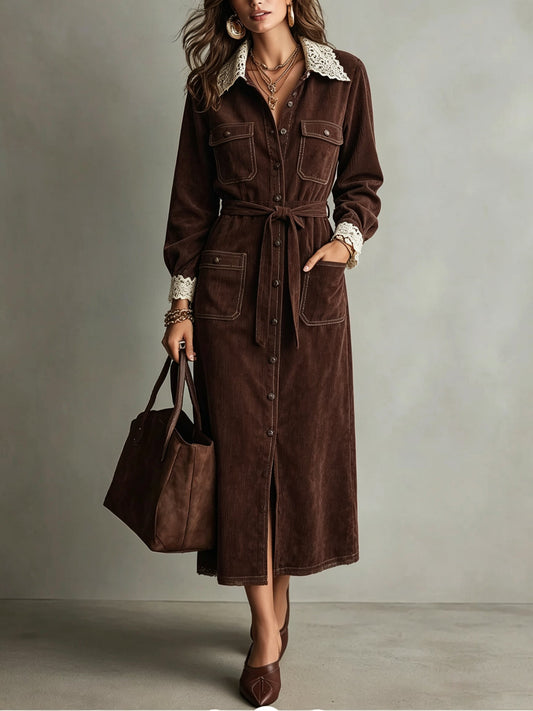 Anaëlle | Robe Chemise en Velours Côtelé Marron à Col en Dentelle