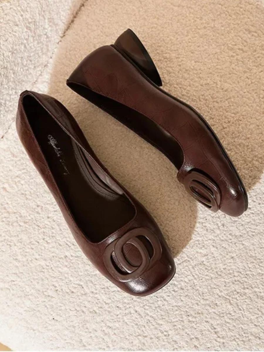 Ballerines femme en cuir à bout carré élégant
