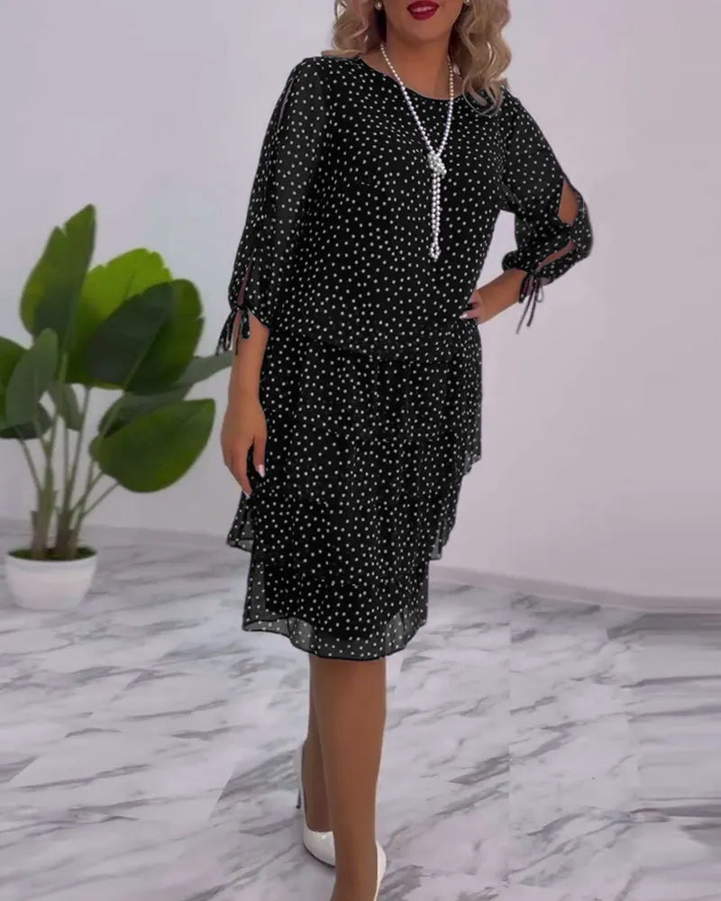 Robe femme à pois avec manches fendues élégantes