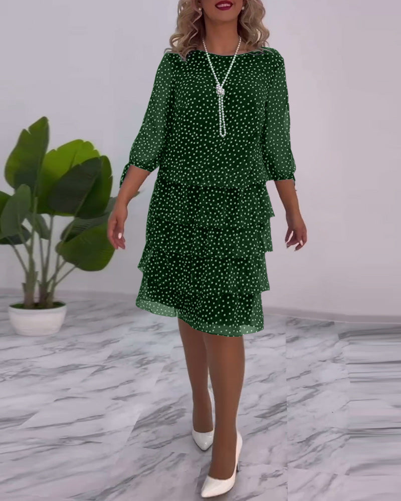 Robe femme à pois avec manches fendues élégantes