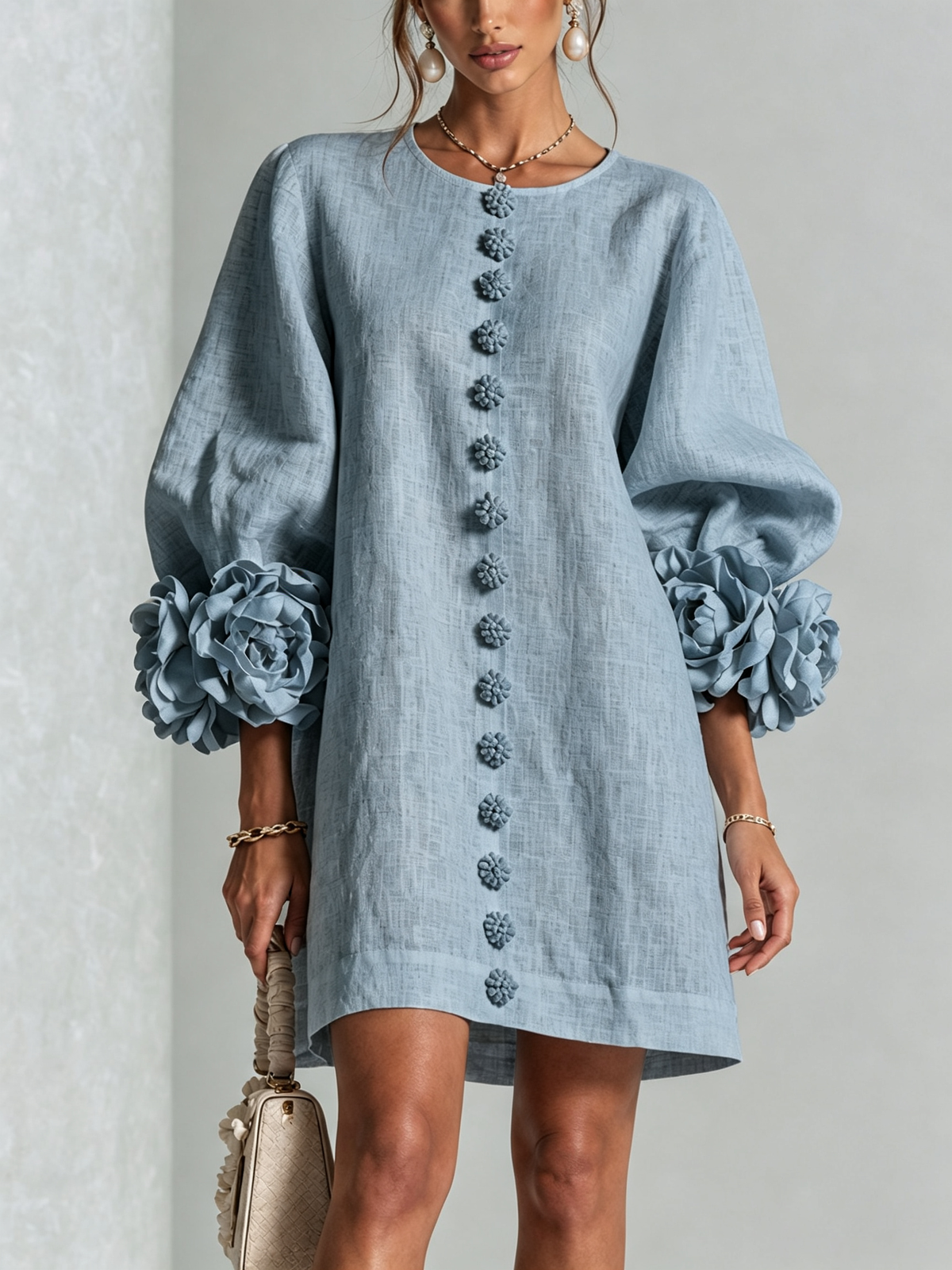 Blanche | Mini Robe Blanche Fleurie à Boutons et Manches Extravagantes