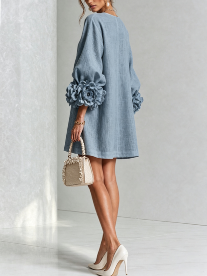 Blanche | Mini Robe Blanche Fleurie à Boutons et Manches Extravagantes