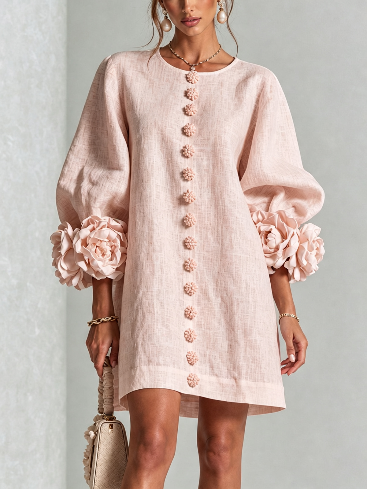 Blanche | Mini Robe Blanche Fleurie à Boutons et Manches Extravagantes