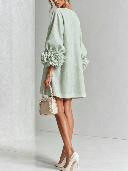 Blanche | Mini Robe Blanche Fleurie à Boutons et Manches Extravagantes
