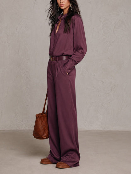 Micheline | Ensemble Deux Pièces en Satin Prune, Chemise et Pantalon Large (avec ceinture)
