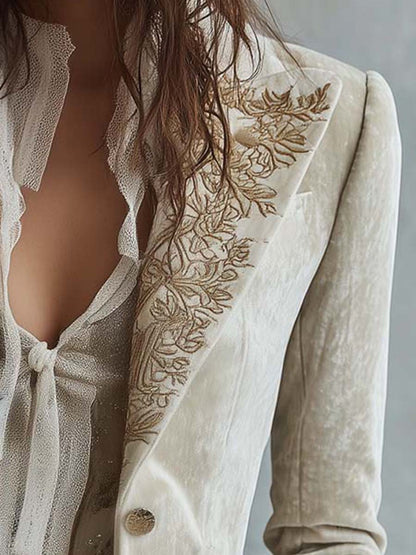 Constance | Blazer Ivoire Brodé Tailleur