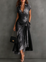 Albane | Robe Midi Portefeuille Imprimé Abstrait Gris et Noir, Col Chemise et Ourlet Asymétrique à Volants