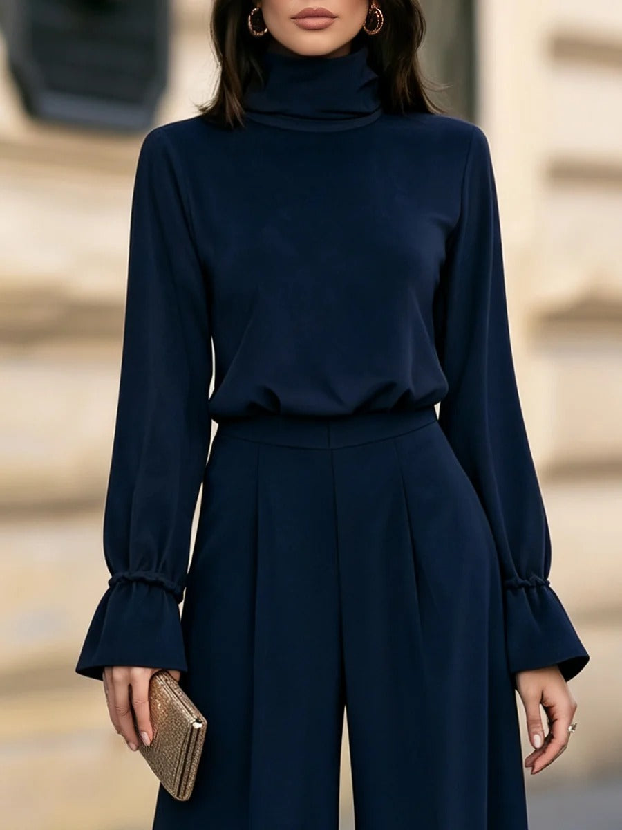 Laetitia | Ensemble Élégant Bleu Marine, Haut Col Roulé à Manches Évasées et Pantalon Large